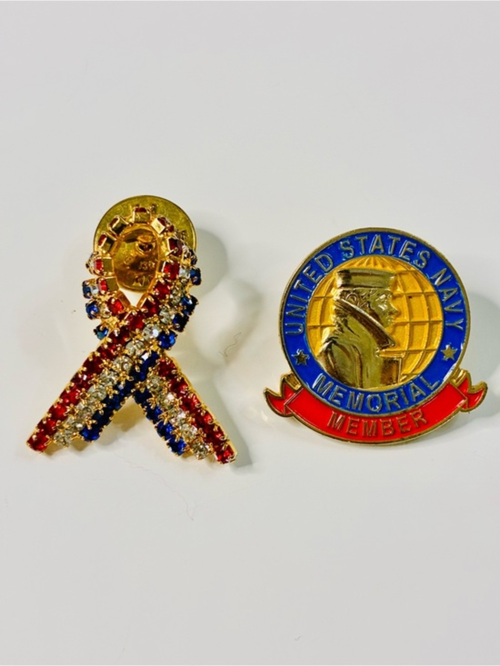 Red, Blue, Gold Crystal Ribbon & US Navy Memorial Member Brooch Set